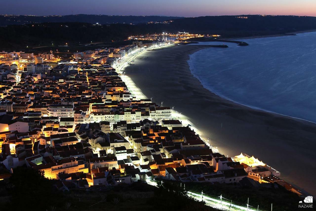 Carol Beach House Nazaré Extérieur photo